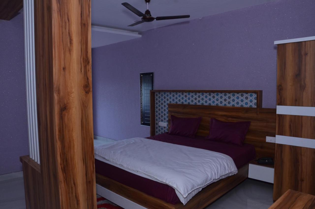 Hotel Blue Bell Raiwala Exterior photo
