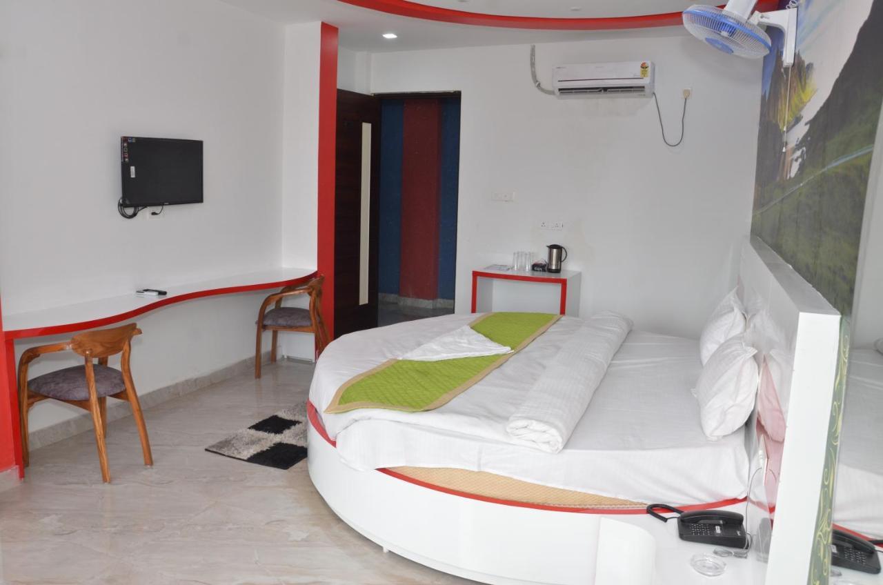 Hotel Blue Bell Raiwala Exterior photo